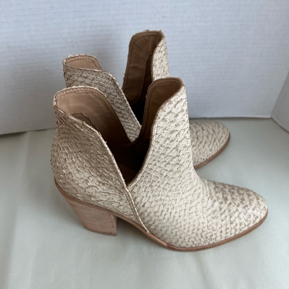 🌺 Kaanas Booties - Picture 4 of 8